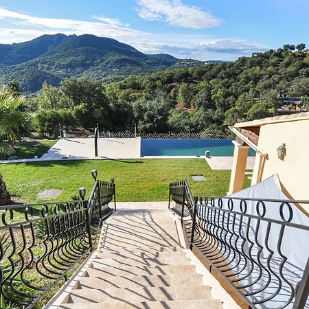 Holiday home Beautiful In L, Adrets De Lesterel